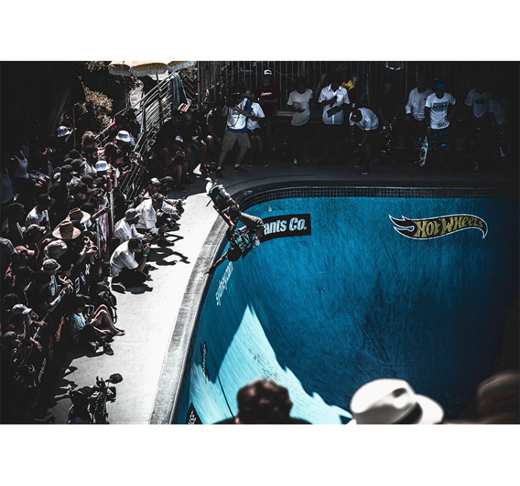 Skateboarder Performing Trick wall mural vehicle - TenStickers