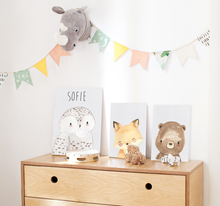 Baby bear with name childrens wall art canvas - TenStickers