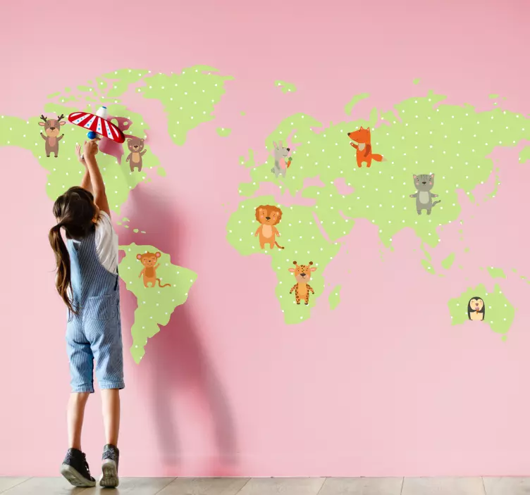 Green design with animals world map decal for wall - TenStickers