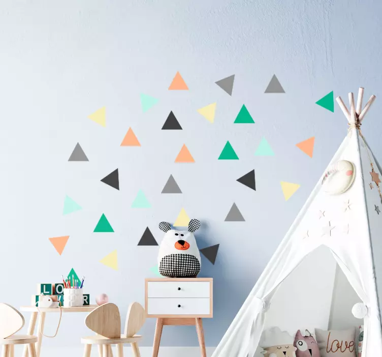 Geometric wall sticker lively triangular shapes - TenStickers