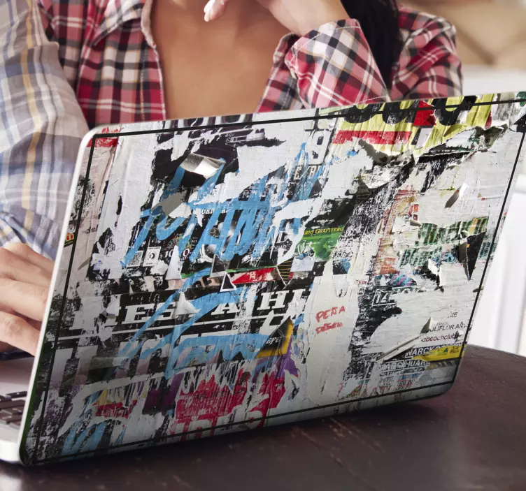 Urban graffiti style laptop skins - TenStickers