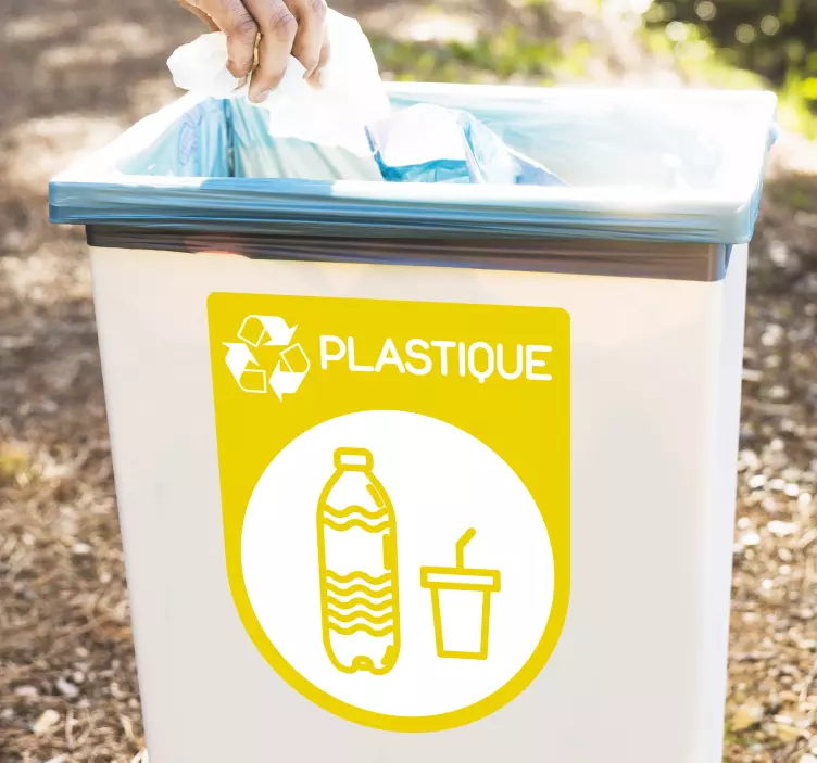 Yellow Recycle Plastic Vinyl Sign - TenStickers