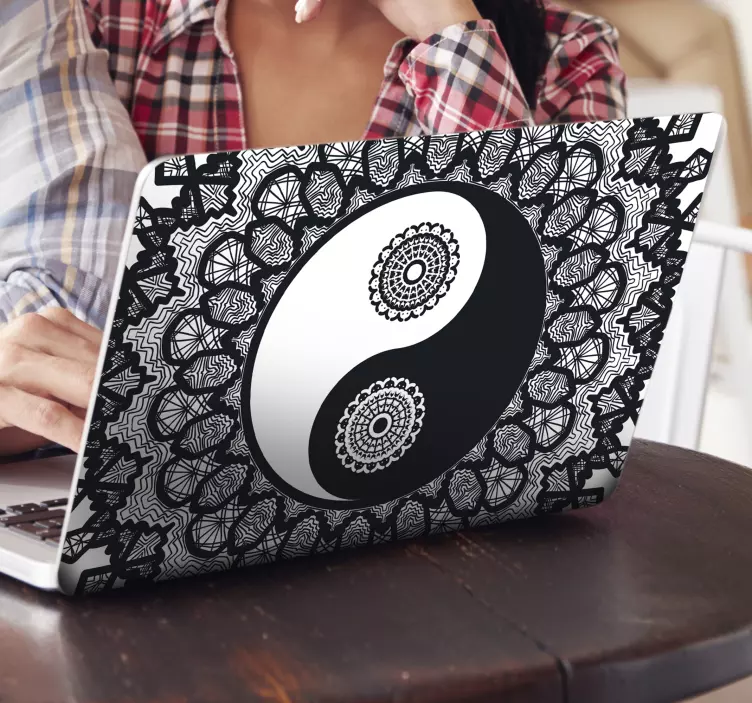 Ying Yang paisley laptop sticker - TenStickers
