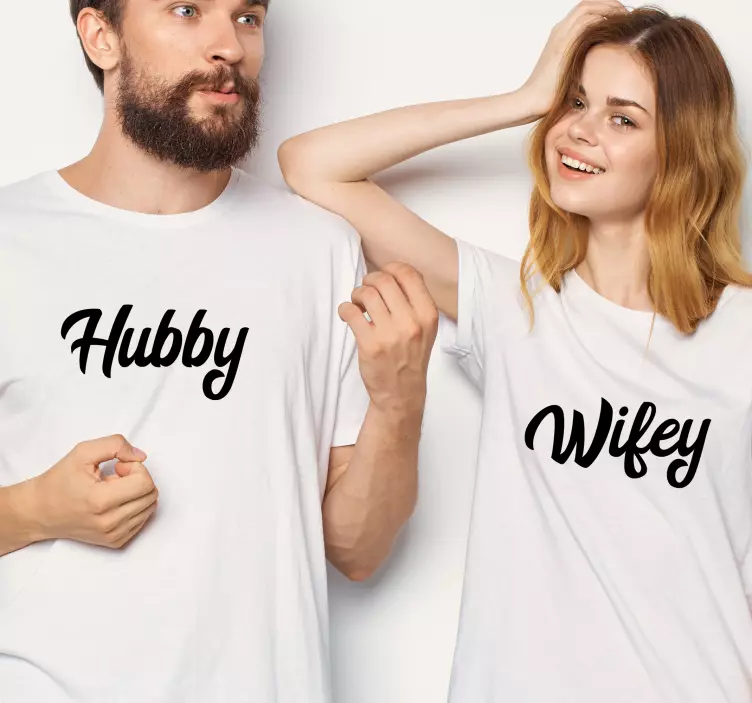 Wifey and hubby text Couple t shirts - TenStickers