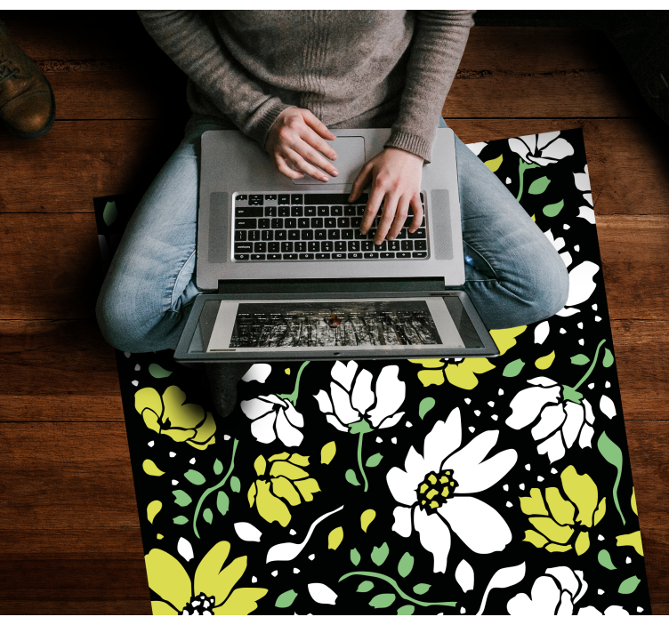 Floral vinyl rug with striking floral design - TenStickers